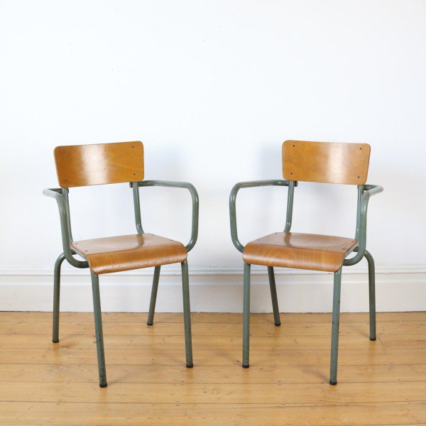 andtheElephant's tweet photo. Beautiful vintage teachers French school chairs by Mullca - two available... #Mullca #seating https://t.co/C9jSeMT5OV https://t.co/XdDPLYBMVX
