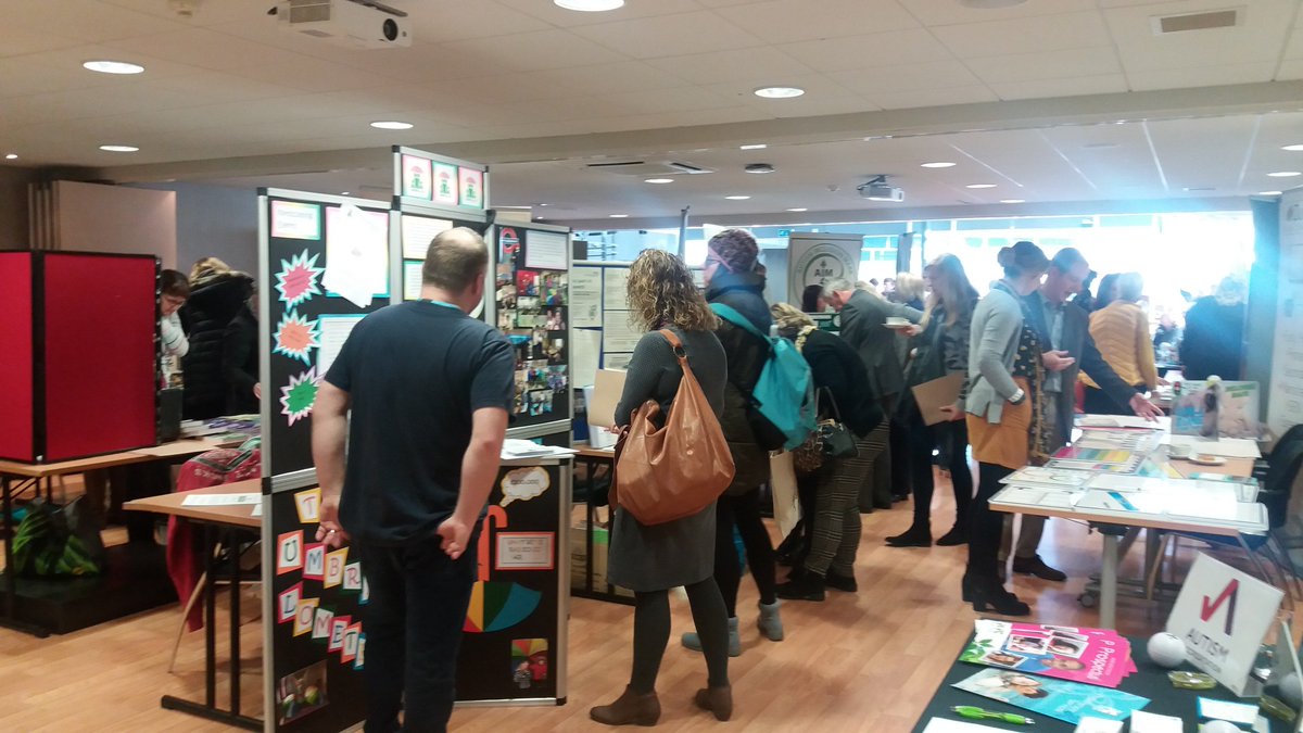 Carers_first's tweet image. Thank you to #PAACT (Parents and Autistic Children Together) for organising todays event in Lincoln providing information ad Advice on Autism. 

Brilliant turnout and improved learning of Autism was had by all.