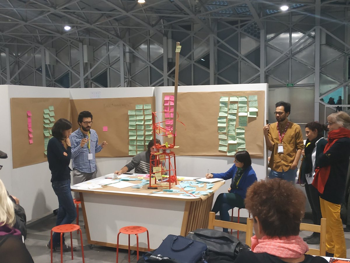 lacitedudesign's tweet photo. [restitution] félicitations aux participants de l'atelier #Design constellations, des écosystèmes d’innovation à grande échelle #ideation  #EJC18 @Centre_JCartier @lacitedudesign  @SteMetropole @esg_uqam🇨🇦🇫🇷 #francophonie #livinglab https://t.co/p8czEcAoTH