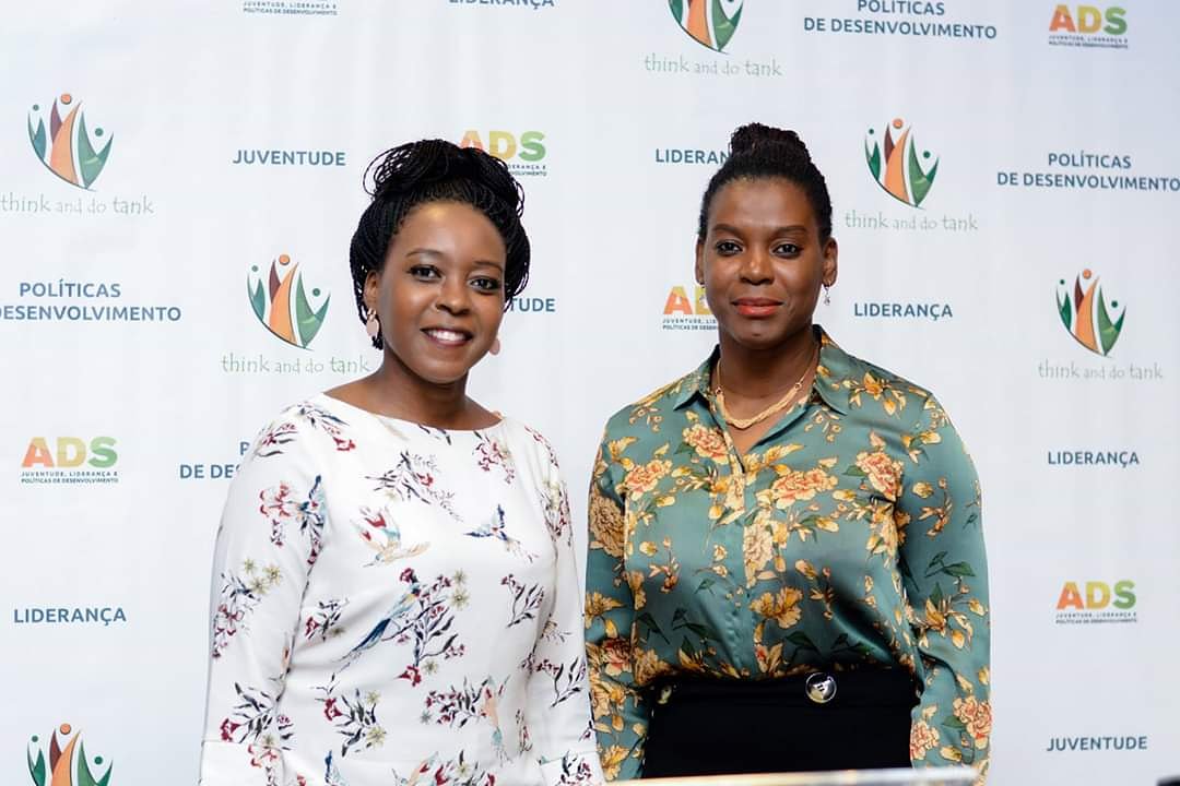 With our Deputy Minister of #Youth and Sports, Ana Flávia Azinheira, at the launching of the @ADS_moz think tank. Thank you for putting on our cause:
#Youth
#Leadership
#DevelopmentPolicies
#SocialCohesion
The ADS launching photos here: bit.ly/2PSI78m
Enjoy our FB page😊