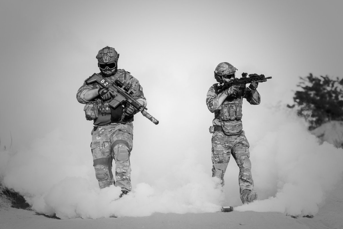 MajorSaurabhSh1's tweet photo. Infiltration bid foiled in Keren Sector Kupwara Two Terrorists killed. Operation in progress #killterrorist
#IndianArmy
#BraveSonsOfIndia #iloveindia #kupwara https://t.co/V5hyzmciGK