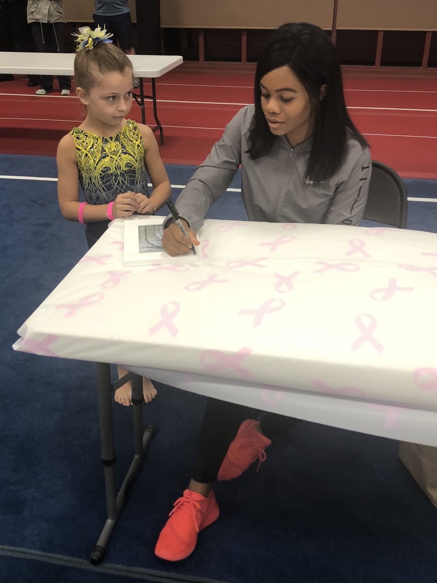 That face you make when you meet Olympic Gold Medalist @gabrielledoug. Total awe. @GooseCreekSC and @LucasSportsInc hosted an amazing fundraiser to benefit @BCRFcure.