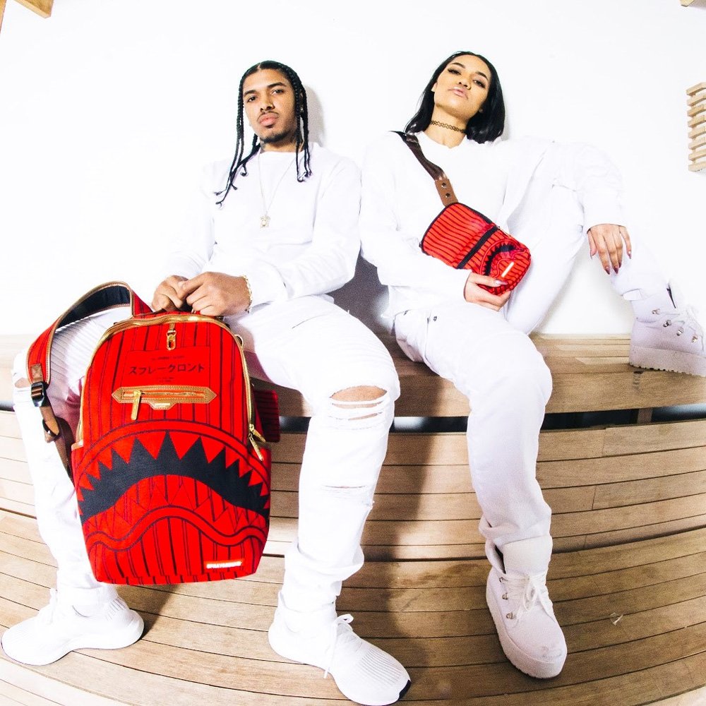 sprayground reverse sharks in paris