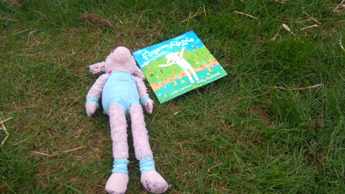 Jude Lennon Books (@judelennonbooks) on Twitter photo Books make the best gifts! If you are looking for children's books to give as #christmas presents please consider buying one of mine. They can be bought from local businesses <a href="/WriteBlend1/">Writeblend Bookshop</a> & <a href="/petscorner/">petscorner</a> #seftonhour Books make the best gifts! If you are looking for children's books to give as #christmas presents please consider buying one of mine. They can be bought from local businesses <a href="/WriteBlend1/">Writeblend Bookshop</a> & <a href="/petscorner/">petscorner</a> #seftonhour