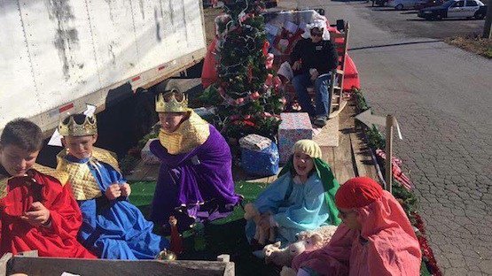 Christmas Parade at Tellico Plains blog.tellico-plains.com/christmas-para…