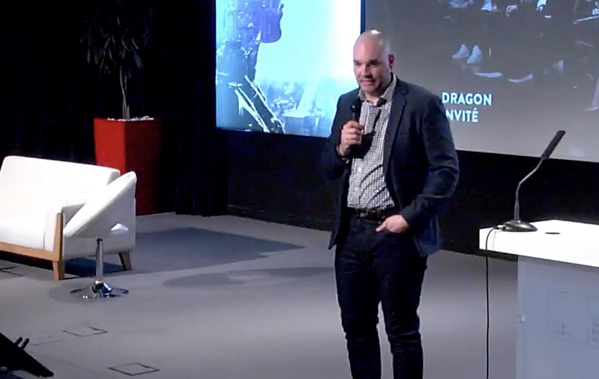 .<a href="/nduvernois/">Nicolas Duvernois</a> de <a href="/pur_vodka/">Pur Vodka</a> sur la scène de l'IBM Hall pour une master class pleine d'humour et de sincérité « Quand tu fais de la vodka tu ne peux pas être perdant. Quand ça va bien, les gens boivent de la vodka, quand ça va mal ils en boivent encore plus ! » 😂 #EJC2018