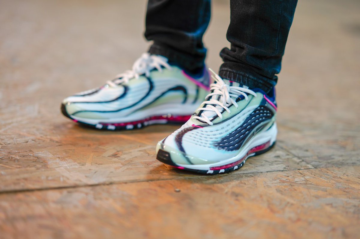 air max deluxe finish line