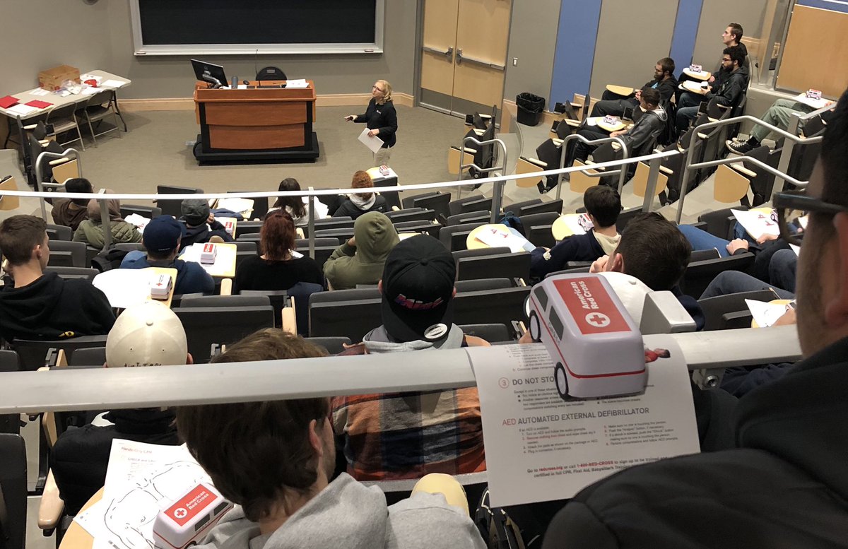 PittJohnstown's tweet photo. #pittjohnstownengineering freshmen learn compression-only #RedCrossCPR training in the Saylor Auditorium in the E&S Building https://t.co/R3wYL2GyUN