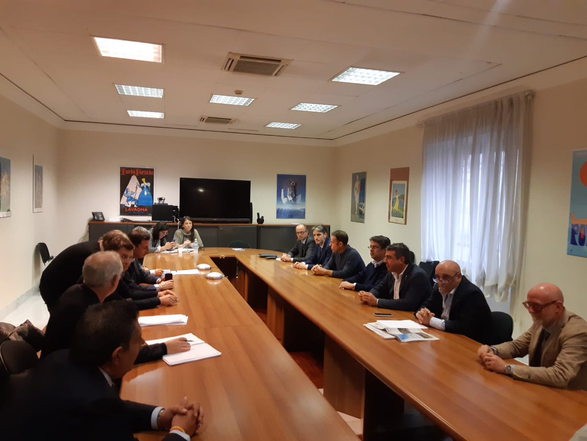 GenovaMetropoli's tweet photo. #SP227 di #Portofino concluso incontro in Regione Liguria con governatore @GiovanniToti l'assessore Giampedrone, i sindaci di Portofino e SMLigure, i dirigenti di @GenovaMetropoli con @fsenarega. Delineato il percorso per la ricostruzione rispettando gli ambiziosi tempi previsti https://t.co/N3qO9sCDWC