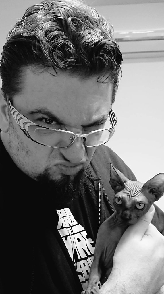 Tenshirock J Ai Enfin Trouve Un Chat De Super Vilain Digne De Ce Nom Gloire A Toi Einsenberg Le Chat Chauves Souris Moche Tenshirock J Ai Enfin Trouve Un Chat De Super Vilain Digne De Ce Nom Gloire A Toi Einsenberg Le Chat Chauves Souris Moche
