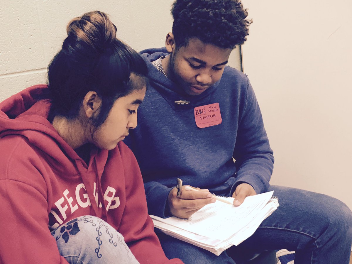 RockatWest's tweet photo. So grateful for our @bigpiclearning mentor who is interning here @ShelbyWMS. What an invaluable contribution he is making in the lives of our middle schoolers. #globalcitizen #responsiblecollaborator #effectivecommunicator #profileofagradute #scthinksbigger @shelbycountysch https://t.co/Mu8lqMwhxq