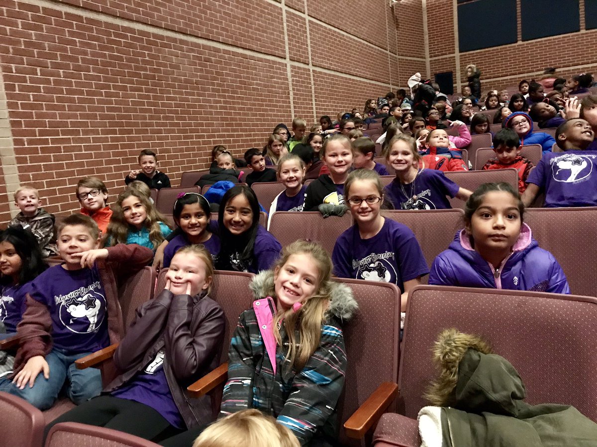 We had a great time watching James and the Giant Peach at <a href="/FossilRidgeKISD/">Fossil Ridge High School</a>!! Thanks for having us 🙂 #RiseUpRidgeview