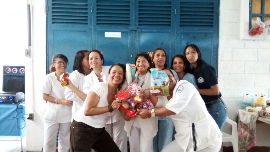 AMBLOSCORTIJOS's tweet photo. Belén Blandin siempre estarás en los corazones de tus compañeros y pacientes que te extrañan, vuela muy alto compañera https://t.co/gK31fVRnOC