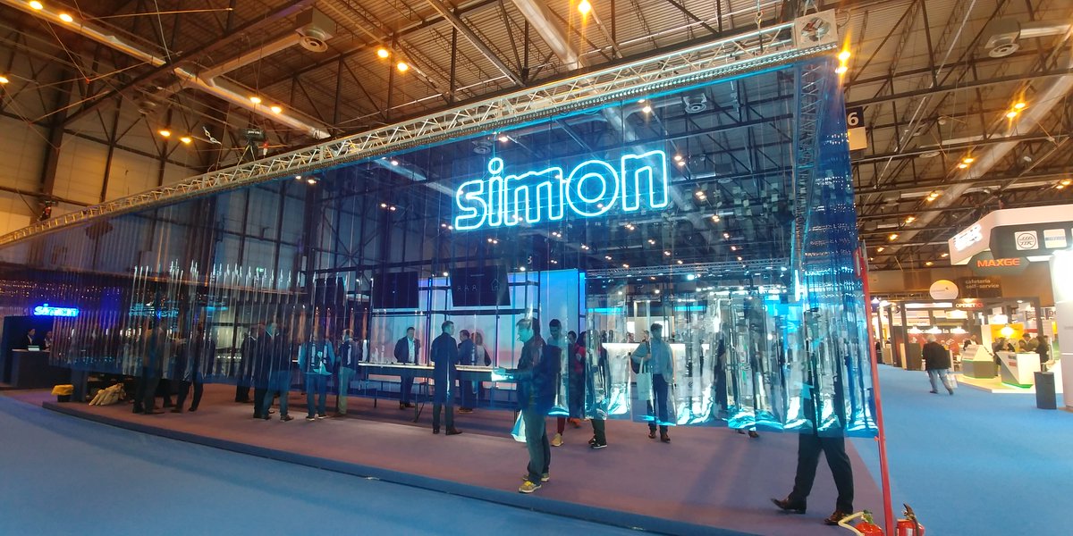 El stand de <a href="/SimonElectricES/">Simon</a> en #Matelec18 ha sido creado para que disfrutes de la experiencia Simon con los cinco sentidos. Contiene un Aula de Formación, Espacio de experiencias, Sorteos y muchos más. ¡Pásate! #SimonenMatelec
