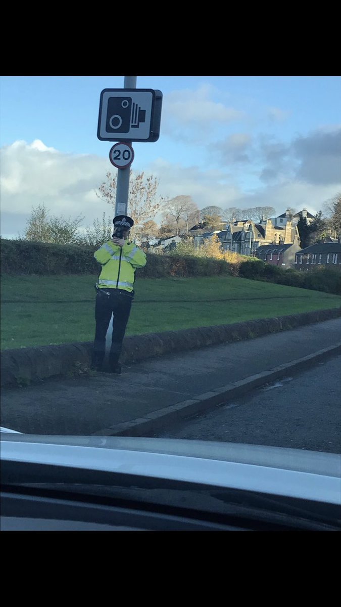IonaBlair's tweet photo. When @meganfinlayX thought a police man was onto her... 😂👮🏻‍♂️ #daymade https://t.co/9nKucygrRc