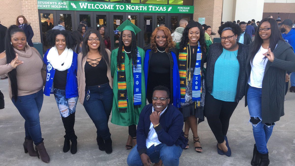 UKnow_Shannon's tweet image. It’s our ZETAversary! 💙🕊 #Fall15 Love y’all to pieceZ! 😘