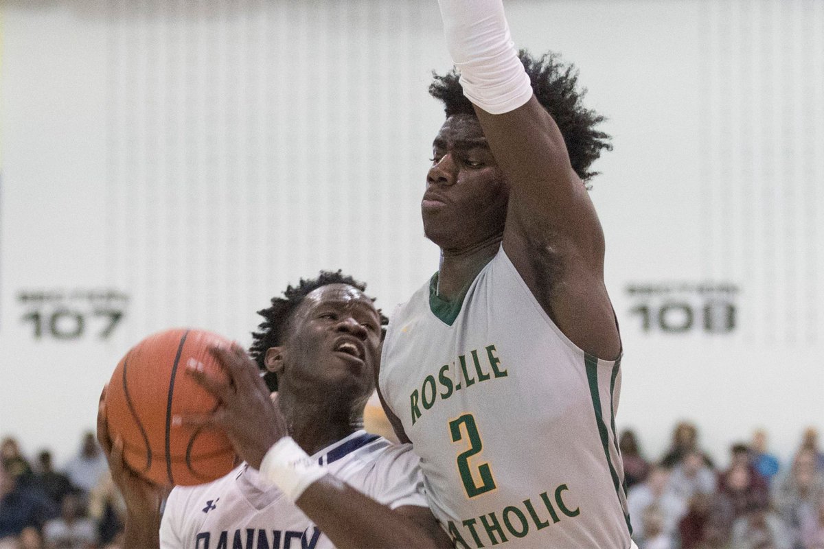 usatodayhss's tweet photo. #SUPER25 Preseason Boys Basketball 📈: NO. 21 ROSELLE CATHOLIC

MORE ➡️: https://t.co/lyBPUwXWcX https://t.co/dpPHXMaLzT