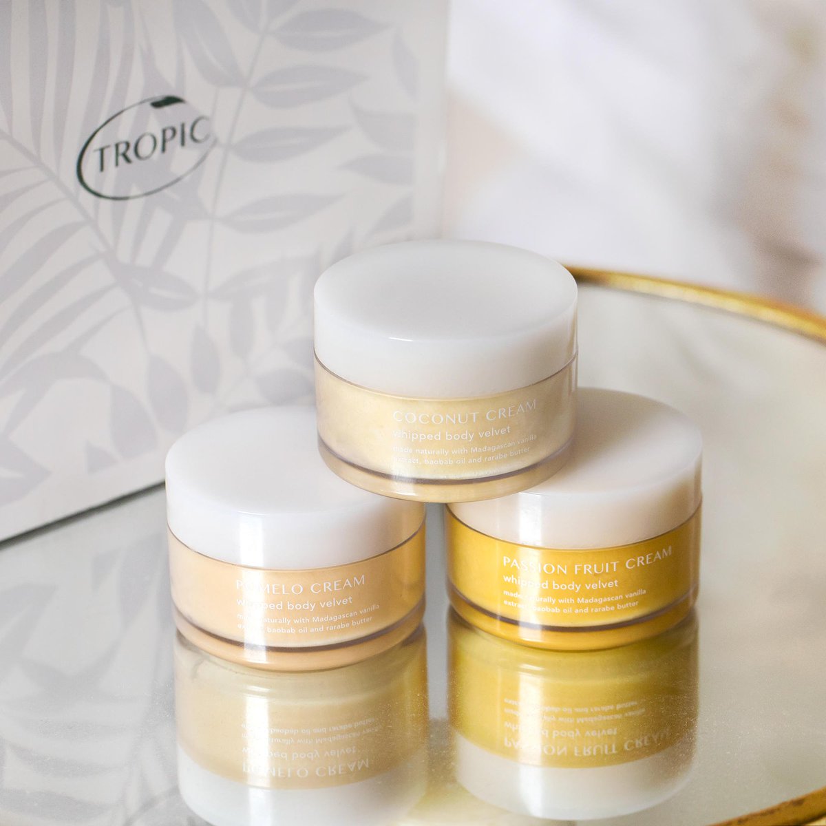 TropicSkincare's tweet photo. In the midst of Christmas preparation, don't forget about the other special moments in life that should be celebrated! Your best friend's new job, your aunt's birthday, your neighbours new baby. With our range of gorgeous gifts, there's something for everyone 💚 https://t.co/BMJIHPLtNb