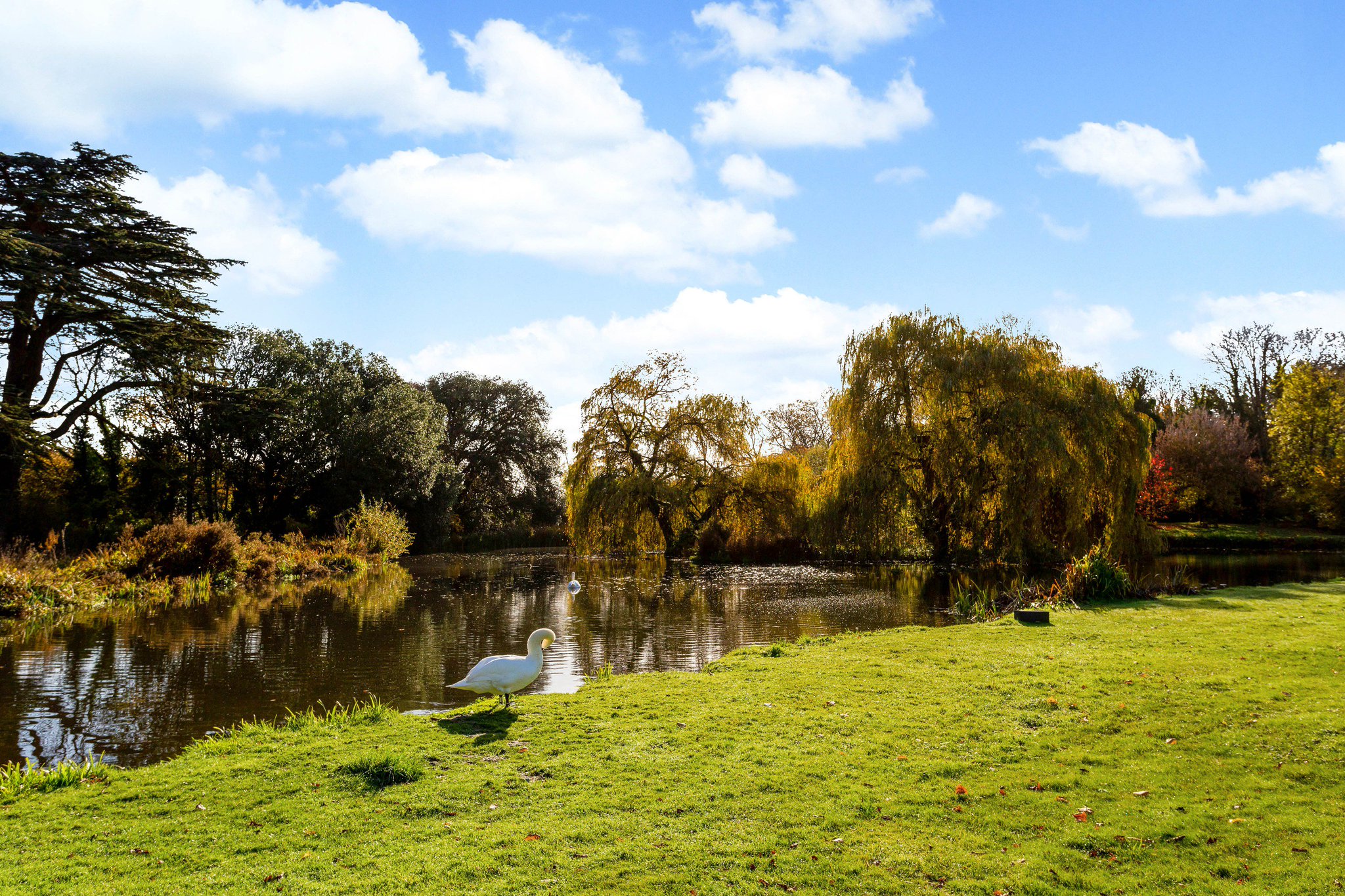 Hamptons Maidenhead on Twitter "LAKESIDE LIVING This is a truly