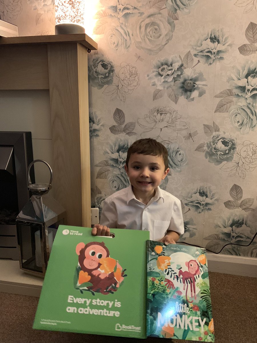 PUNC18GemB's tweet image. My littlest baby is happy to have come home with a free book from school!Thank you @Booktrust! I’m luckily that my children adore reading, but what a lovely way to help encourage children to read! He can’t wait to read it tonight as his bedtime story! #PUNC18 #importanceofreading