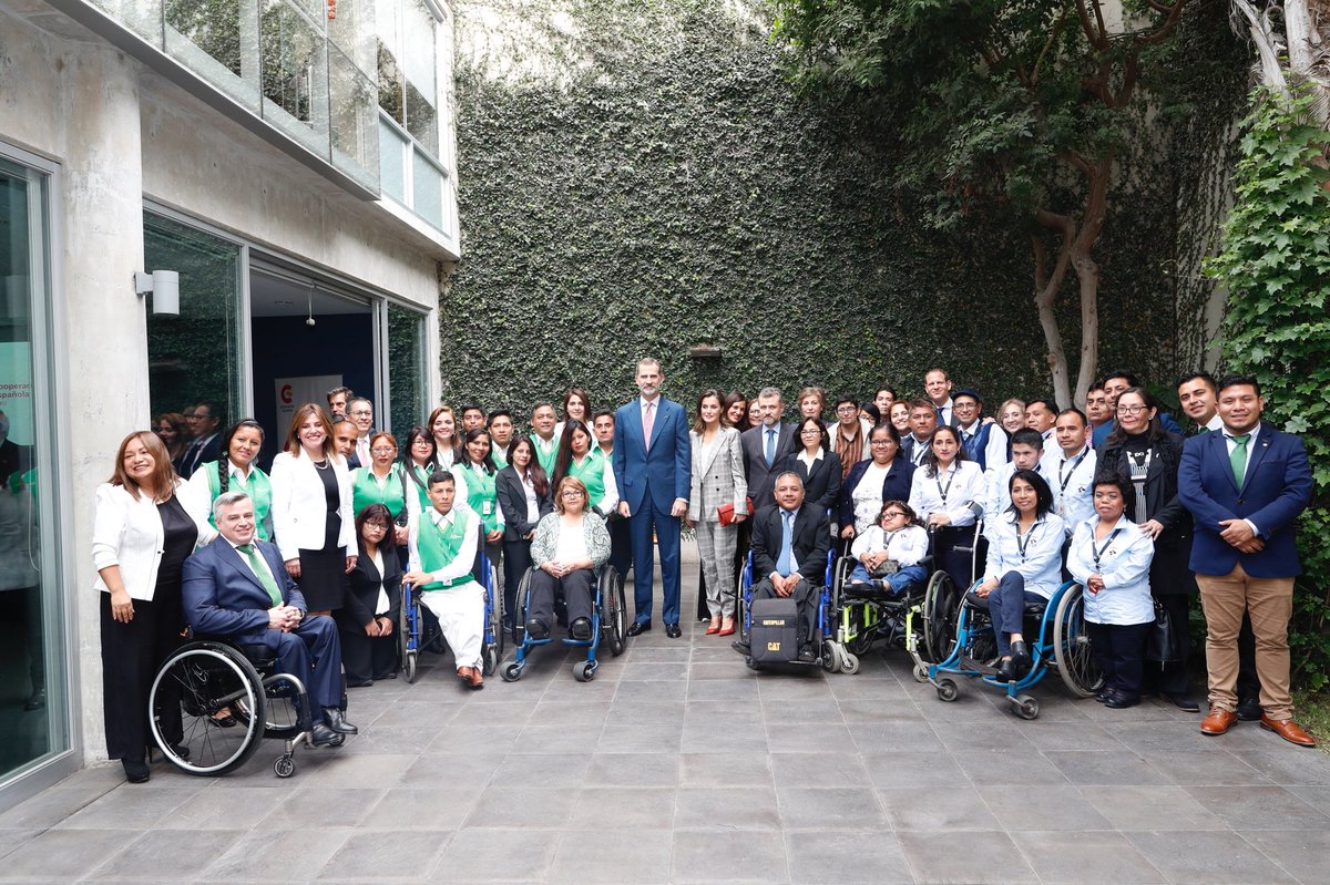 Fin de la presentación del programa FUNDADES para la integración de jóvenes con escasos recursos o afectados por discapacidad motora en Perú <a href="/AECID_es/">AECID</a> <a href="/CooperacionESP/">Cooperación Española</a> <a href="/AECIDPeru/">AECID Perú</a> casareal.es/ES/Actividades…