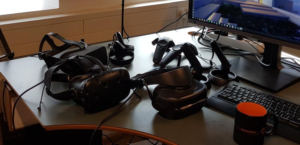 mosegaard's tweet image. Who has a similar desk? #vrdeveloper