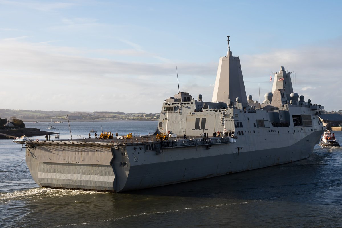 What a stunning looking class of ship, USS New York LPD21 arrival into @HMNBDevonport #Plymouth this afternoon Ex #TridentJuncture2018, was so hoping for a CH53 or MV22 on deck @NavyLookout @WarshipsIFR @warshipworld @USNavyEurope @NATO_MARCOM @navy_news #USSNewYork