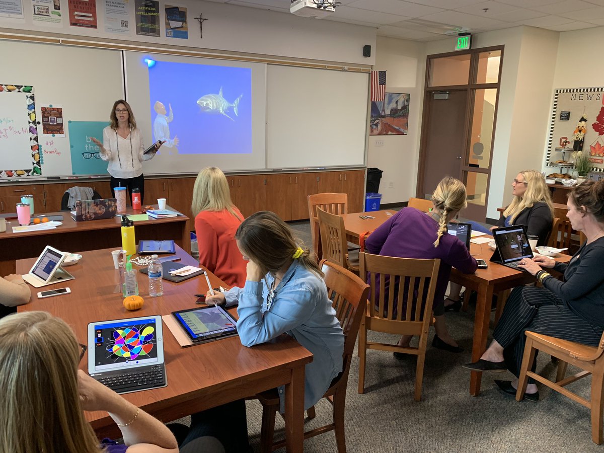 kathyterp's tweet image. Love watching @MrsKMiddle blowing teachers mind with all the creating that is possible in #Keynote #EveryOneCanCeate @CCHSDONS