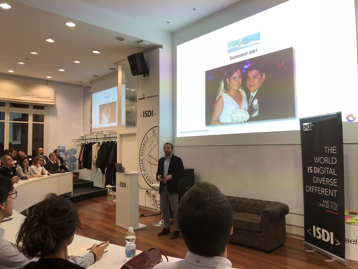 pablooliete's tweet image. Nos cuenta @fpalao Mi primera lección en el emprendimiento “cualquiera puede cambiar el mundo. En buscar amigos hicimos a mucha gente feliz” Hoy en @ISDI_edu  Gracias @jlcasal por invitarme a la presentación de #ExponentialTransformation