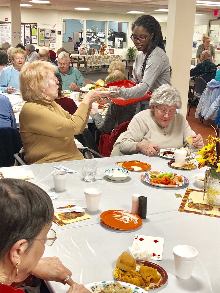 WinYSB's tweet image. Youth in Action volunteered tonight to serve dinner to the seniors at their Early Thanksgiving Celebration.  The students were honored to be apart of the festivities and the seniors were touched that they took the time to volunteer.  #community #winysb #winvalue #thanksgiving