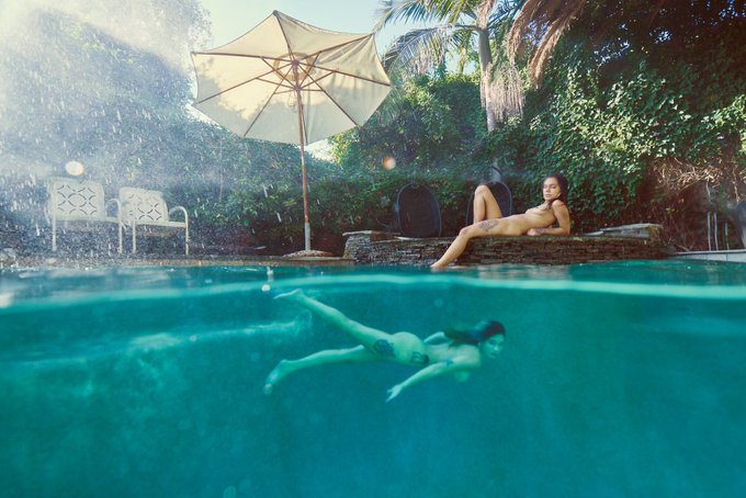 Erm hello yes I am a siren just incase u didn&rsquo;t know 🤠 ft Sweet Mary Jane shot by Damon Loble https://t<a href="/tag/mentalhealth"class="tags"><span>#mentalhealth</span></a>