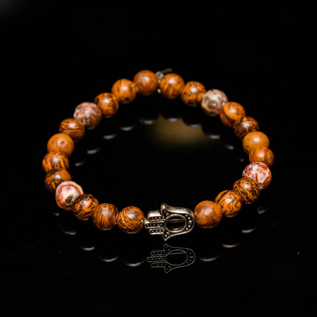 samuelwyne_'s tweet photo. @Stevie_Madisha @hobo_group @WynesA_  specialises in making custom made accessories from scratch using the natural stone.

We deliver all over the county and also accept the international orders.

DM us for more info 
📲:0607480151 {Call / WhatsApp}
Instagram:@Wynes_Accessories
#HoboIntiative https://t.co/Ee431stbEZ