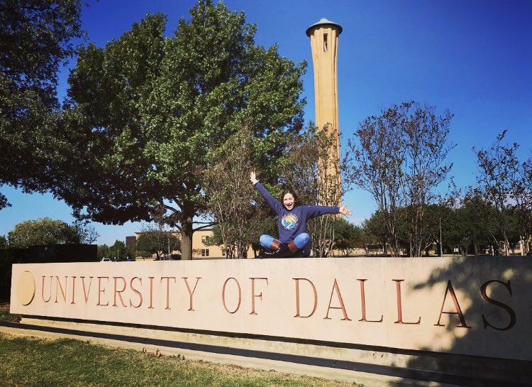 lari_ramirezzz's tweet photo. Lila and I are so excited to announce my verbal commitment to continue my athletic and academic future at the University of Dallas!! Thank you to everyone who has supported me, I truly am so blessed! 💙🏐 #gocrusaders https://t.co/kXnvUzHYxQ