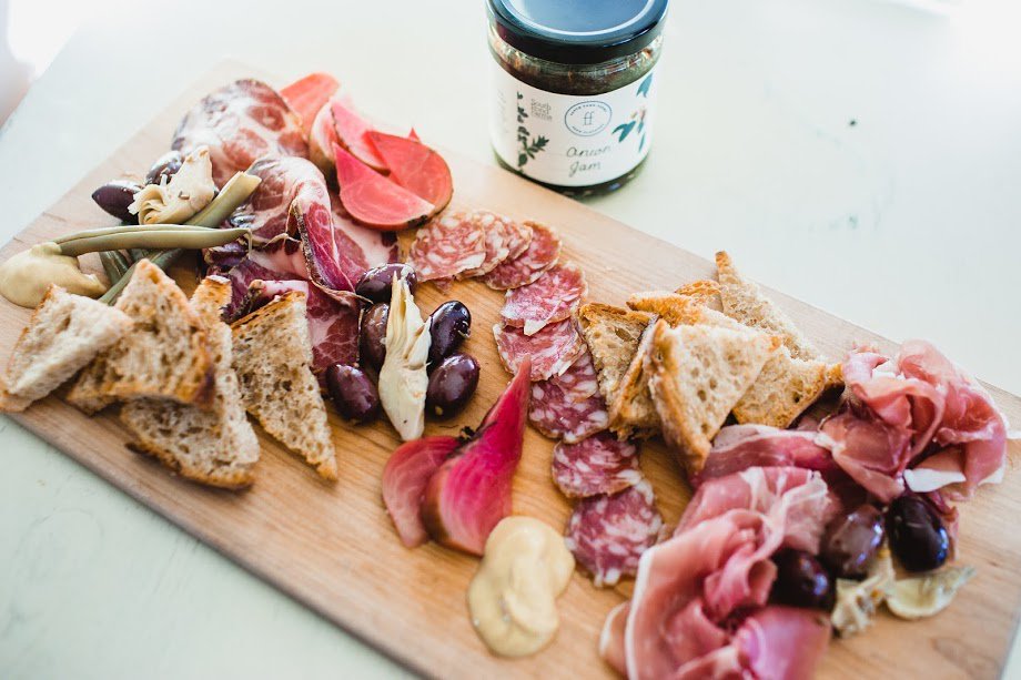 Boost your holiday hosting confidence by joining myself &amp; Chef Riley tomorrow evening from 6-7pm @UpperCanadaMall - <a href="/shopmarketco/">Market & Co.</a> where we'll explore 3 easy holiday canapés, build a gorgeous charcuterie board + hosting tips // shopmarketandco.com/class/3-holida… <a href="/FoodiePages/">foodiepages</a> @ShopBrika