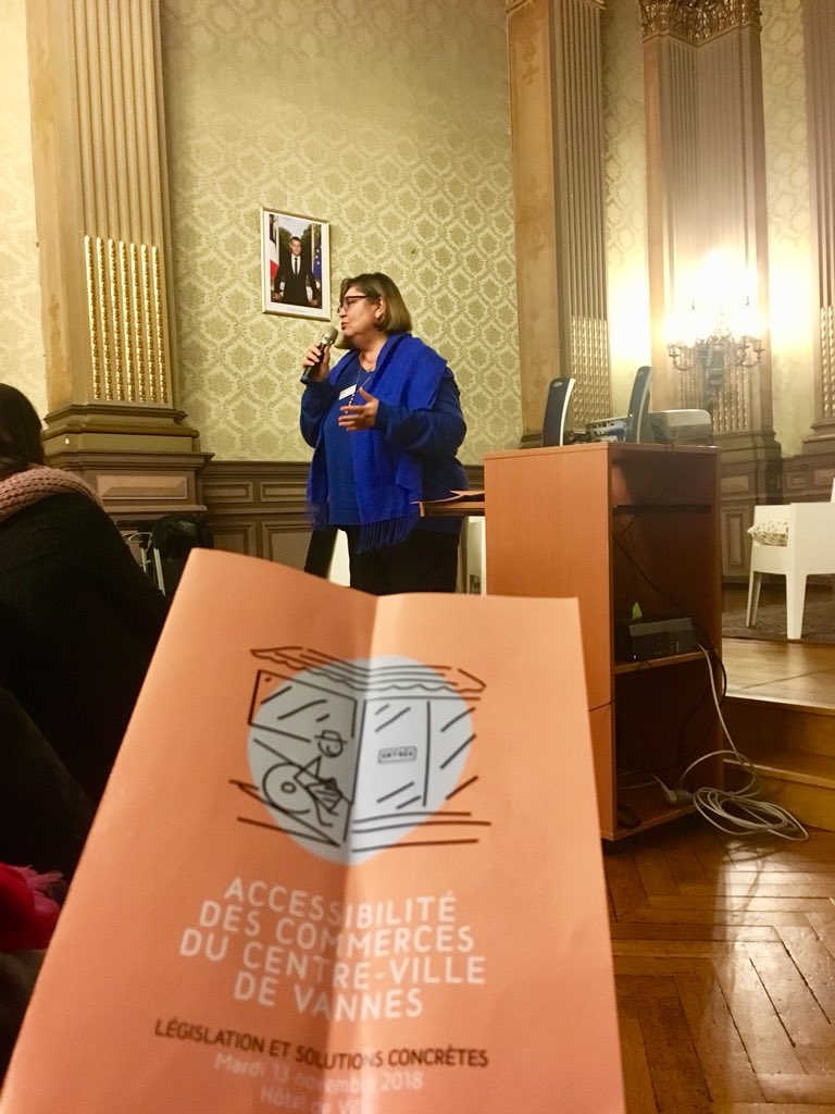 UBS_fondation's tweet photo. Soirée Accessibilité des commerces du centre ville de @MairieDeVannes @DavidRobo56 @Prefet56 DDTM Législation & solutions concrètes. #DATAccess https://t.co/nMzSgIcu2a