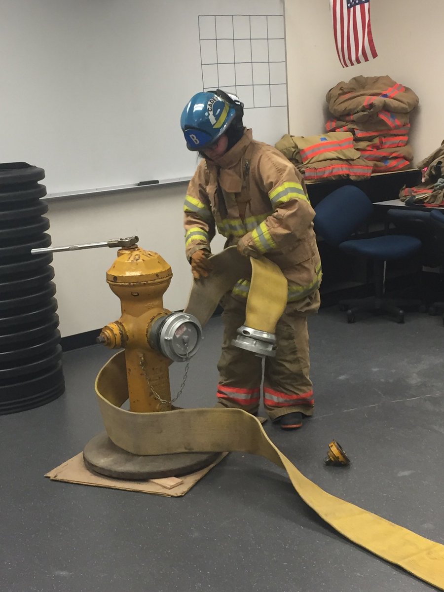 Kisa Hendrickson tweet media