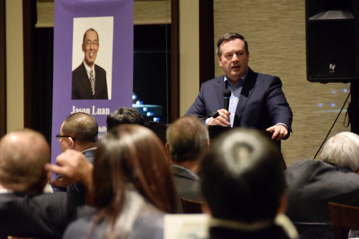 jkenney's tweet image. Sold out @Alberta_UCP fundraiser last night in support of our dynamic #Calgary Foothills candidate @jasonluan88. Thanks to all who attended.