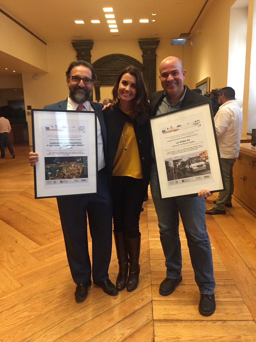 jimenaIC's tweet photo. Orgullo sinaloense al 100! Dos ciudades de Sinaloa con dos proyectos de IMPLAN ganadoras del #ConcursoDeCalles de @SEDATU_mx FELICIDADES @IMPLANAhome! @implanculiacan @Sedesusinaloa1... y lo que falta! https://t.co/cAOEtewduO
