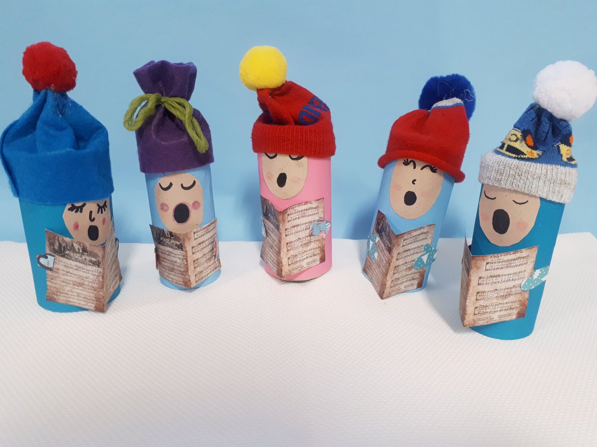 Year 8 Art Club Christmas Carol Singers!!