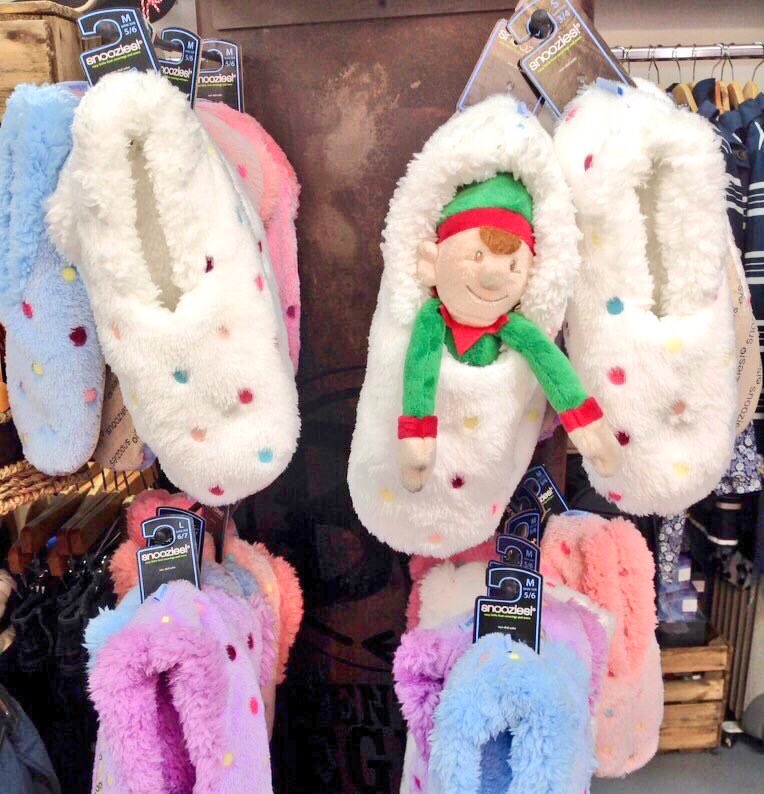 GirlAboutBoA's tweet photo. This Sat 17th Nov the @BusinessBoA festive elf trail begins around the beautiful town of #bradfordonavon Collect your trail forms from @PihaShopBOA & share your photos using #elftrailboa18 @BoATourism @visitboauk #takepart #inittowinit #prizedrawforcorrectanswerform #familyfun https://t.co/gtpyHYYLsO