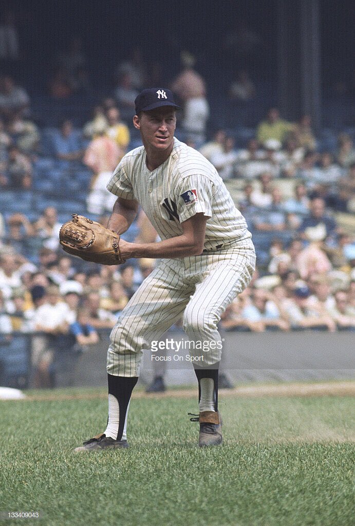 Happy birthday to Mel Stottlemyre   ! The former pitcher and pitching coach turns 7  7  today! 