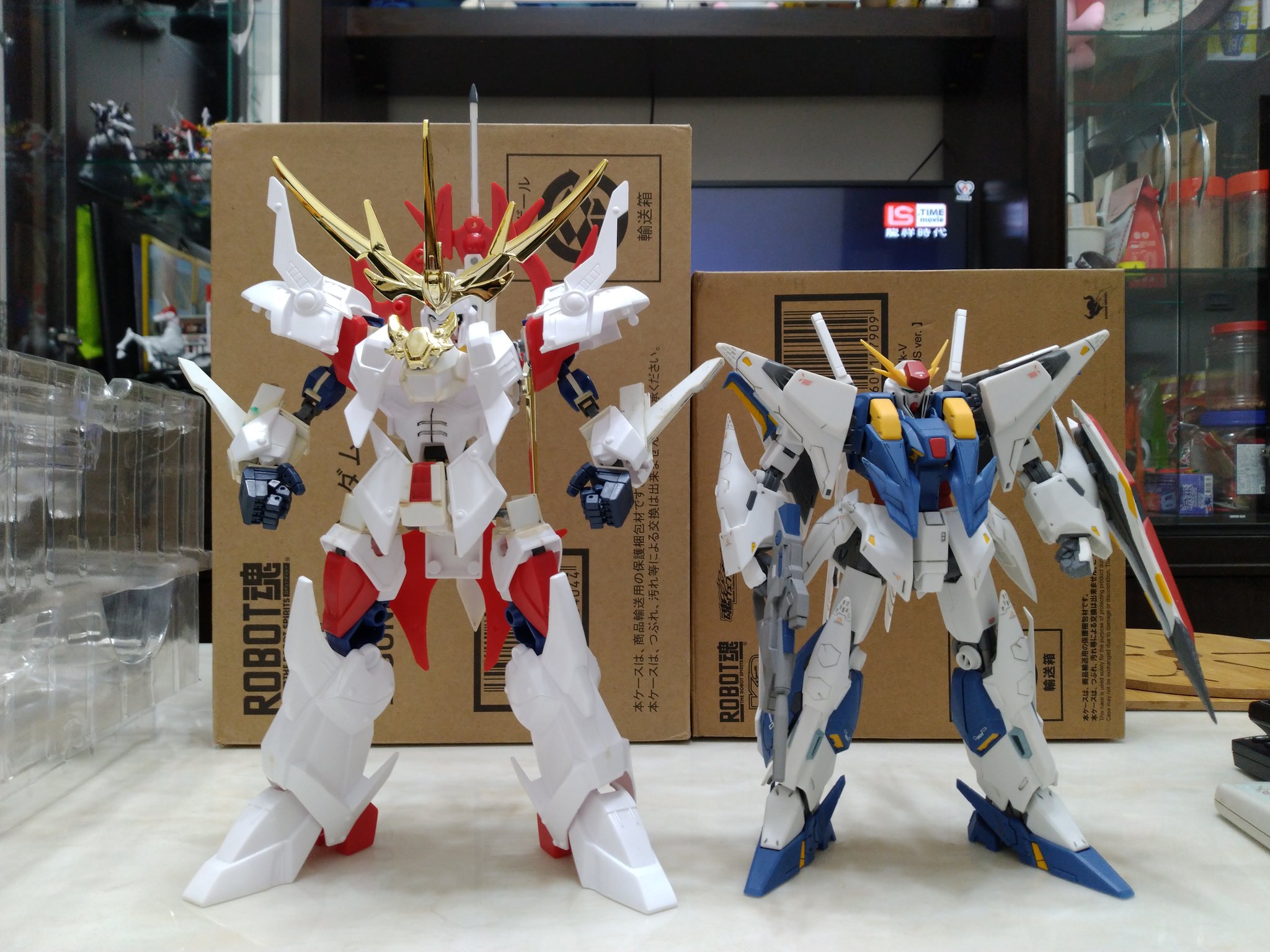 新品 ガンプラ 機動武神天鎧王 プラモデル