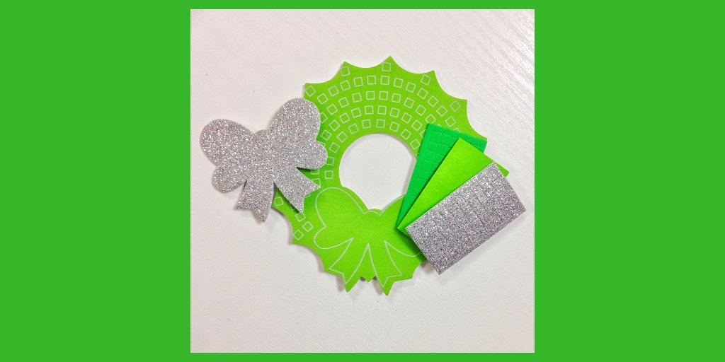 How cute is this Christmas Wreath sticker craft kit? It's included in our Christmas box - click to pre-order. Boxes will be posted end of Nov!
buff.ly/2FgzdNO