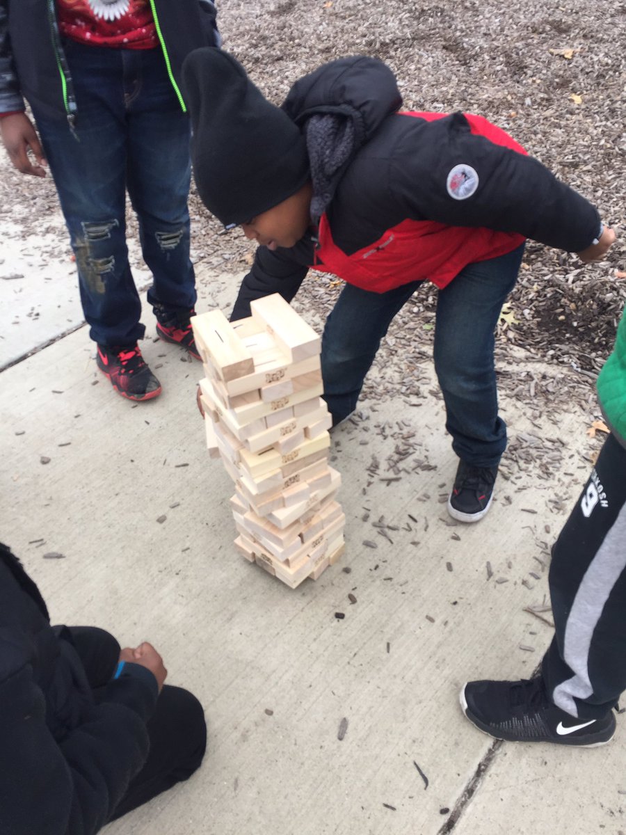 MrsOcheltree's tweet photo. Thanks to @WvilleSunRotary our 5th grade leaders can teach younger students how to use the new recess equipment. @Pointview_WCS https://t.co/Vo1zaGiqBl