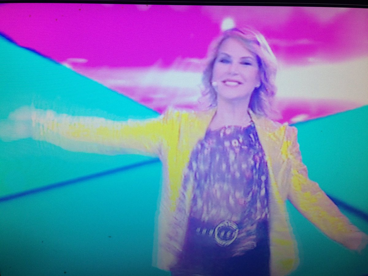 Fabio__Romoli's tweet photo. @MonicaLeofreddi @rai2 Forza Monica #StepRai ! 👍👍👍👍 https://t.co/FpPJt6mcpo
