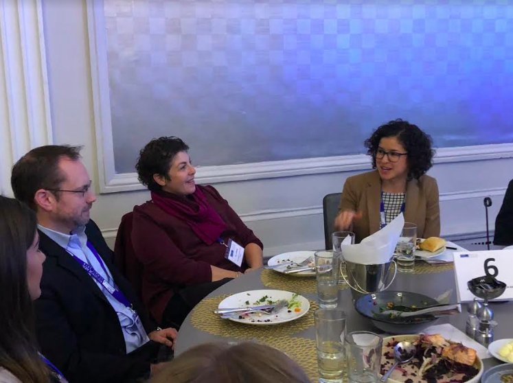 Our Senior Director of Partnerships, <a href="/AmarisBradley/">Amaris Noguera Bradley, MPH, RD</a>, chats away with fellow attendees as a Table Topic Leader at #FFK18!