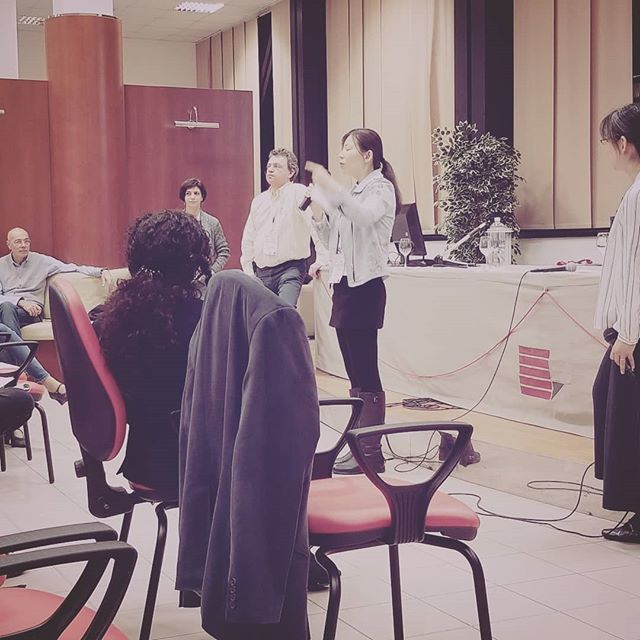HowWeScience's tweet photo. At the end of each day, we have an hour+ long discussion on whatever came up that day. Here we see a couple scientists discussing (fighting) over pulsar wind nebula things. -Ben
.
.
.
.
.
.
.
.
.
.
.
.
#howwescience #physicsworkshop #womeninscience #puls… https://t.co/yOagwjC987 https://t.co/e0s6cZ72Hy