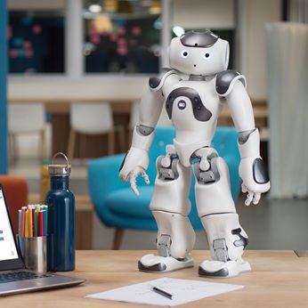 PascalLazerand's tweet image. Le robot NAO au cœur des enseignements des sciences et de la technologie, mais aussi l&apos;outil numérique d&apos;aide à l&apos;acquisition des fondamentaux : français, mathématiques, langues vivantes, histoire géographie, éducation physique, …
#NAO #ERM #I2FORM