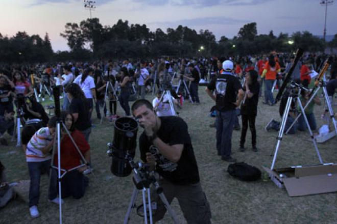 #Entérate #Xalapa - Noche de estrellas, este 17 de noviembre en el parque Juárez. bit.ly/2z6XiBl
