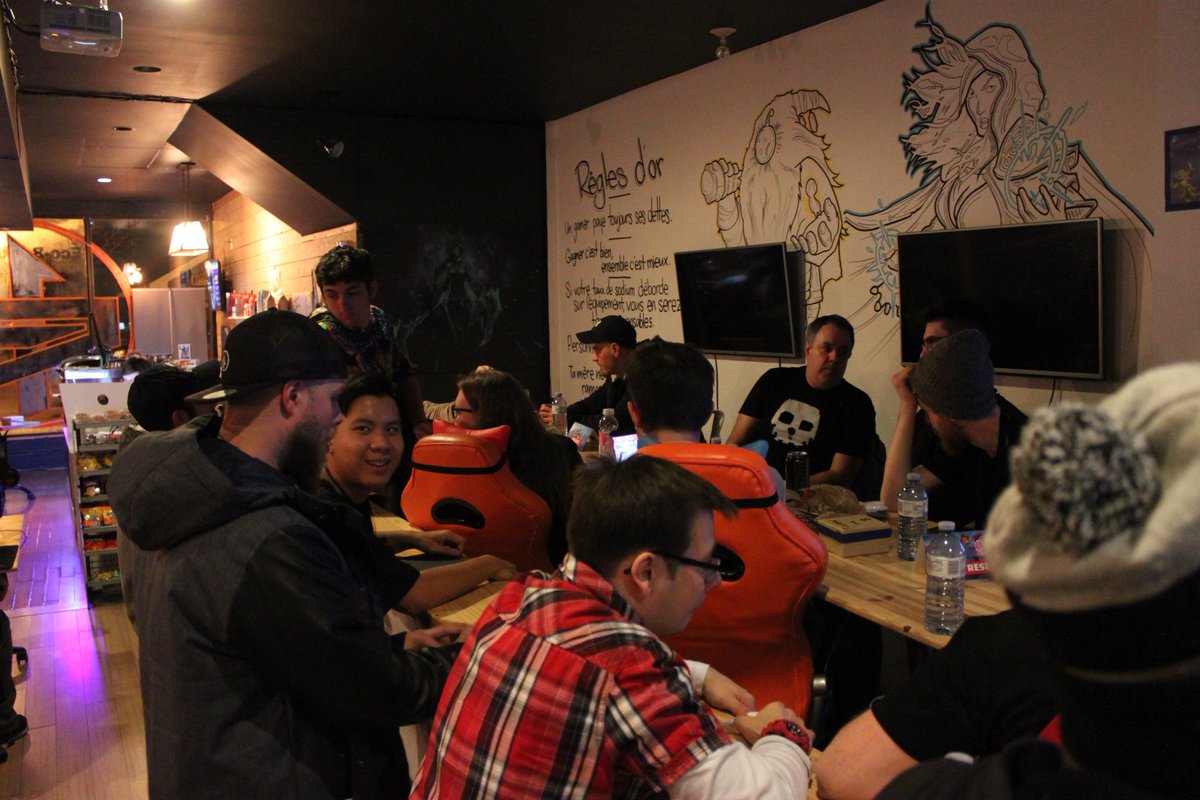 BorealMG's tweet image. Here are some photos of the amazing people who took part of the @ClashNights #Montreal Grande Finale. 📸

Comment below your highlights of this series of events. 👇

#clashroyale #esports #mobilegaming #mobileesports